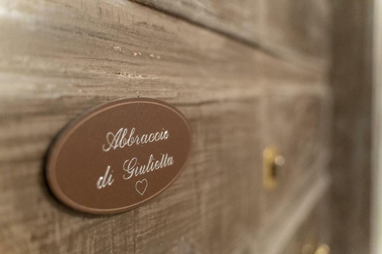 Abbraccio Di Giulietta Apartment เวโรนา ภายนอก รูปภาพ